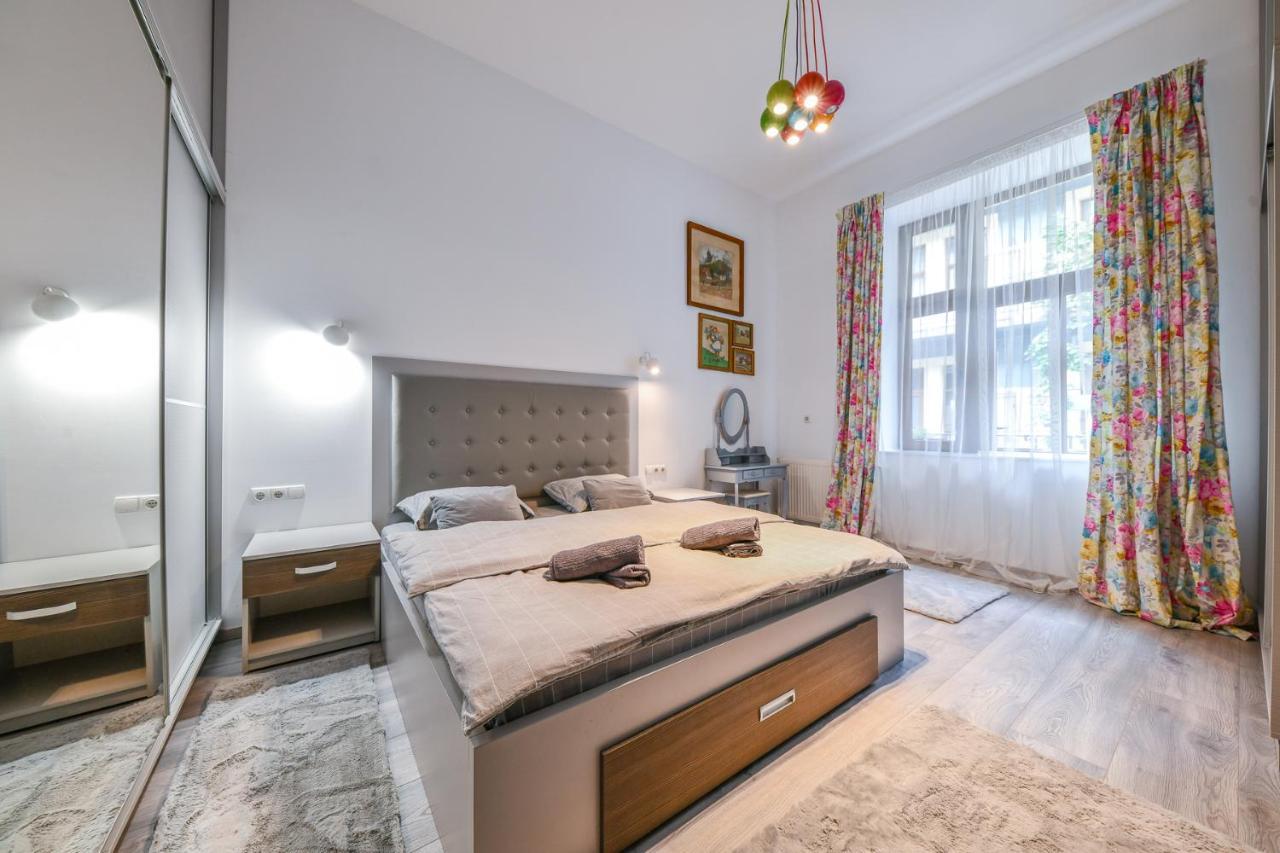 Glam Apartment Cluj-Napoca Exteriör bild