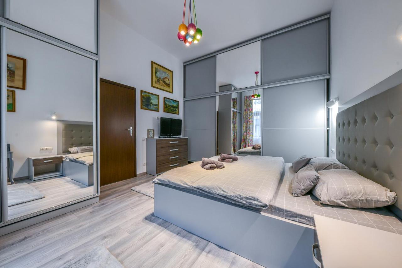 Glam Apartment Cluj-Napoca Exteriör bild